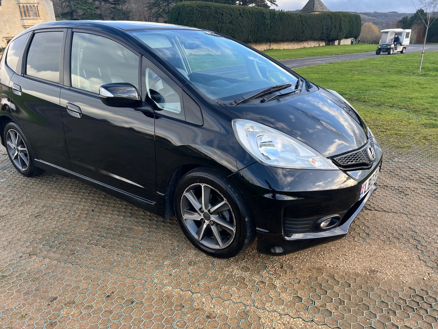 Used Honda Jazz 2013 for sale - 77319961: Photo 5