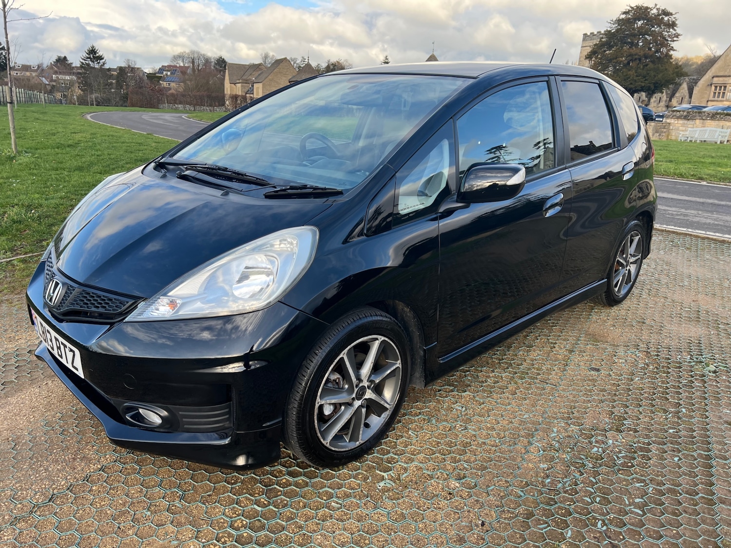 Used Honda Jazz 2013 for sale - 77319961: Photo 8