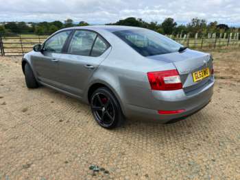 Used Skoda Octavia 2013 for sale - 75300706: Photo