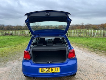 Used Volkswagen Polo 2010 for sale - 76848869: Photo