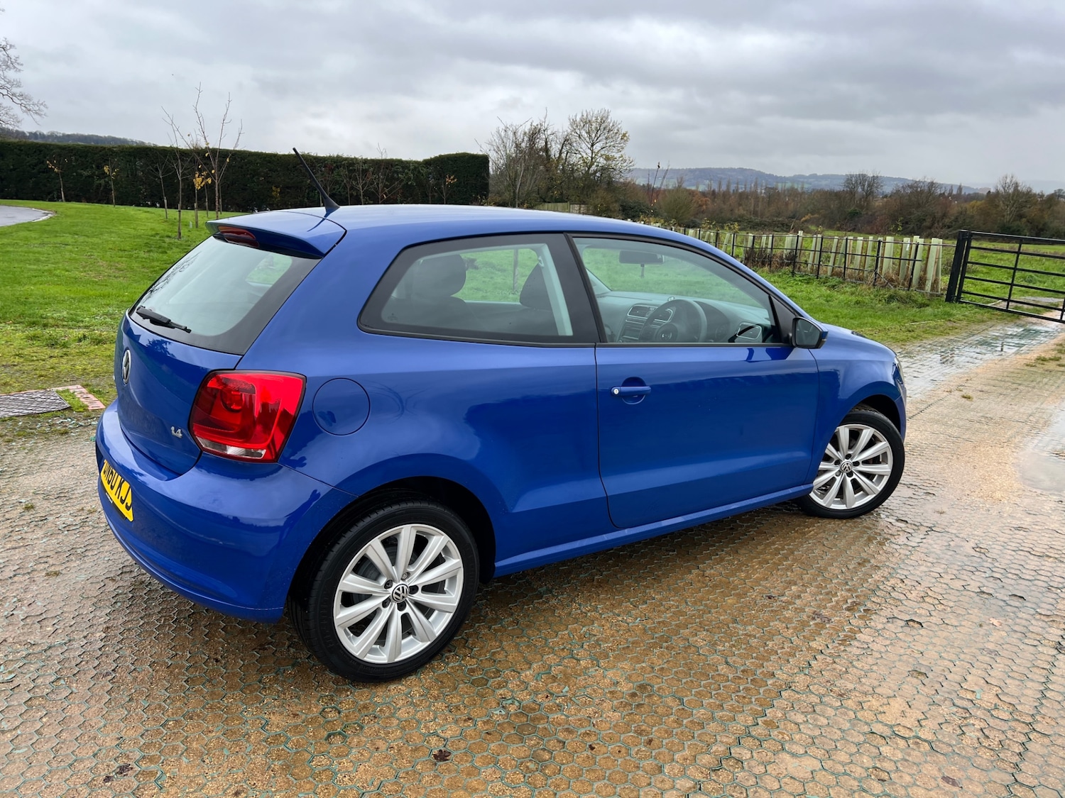 Used Volkswagen Polo 2010 for sale - 76848869: Photo 5