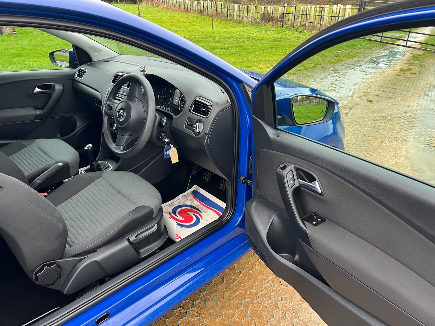 Used Volkswagen Polo 2010 for sale - 76848869: Photo 6