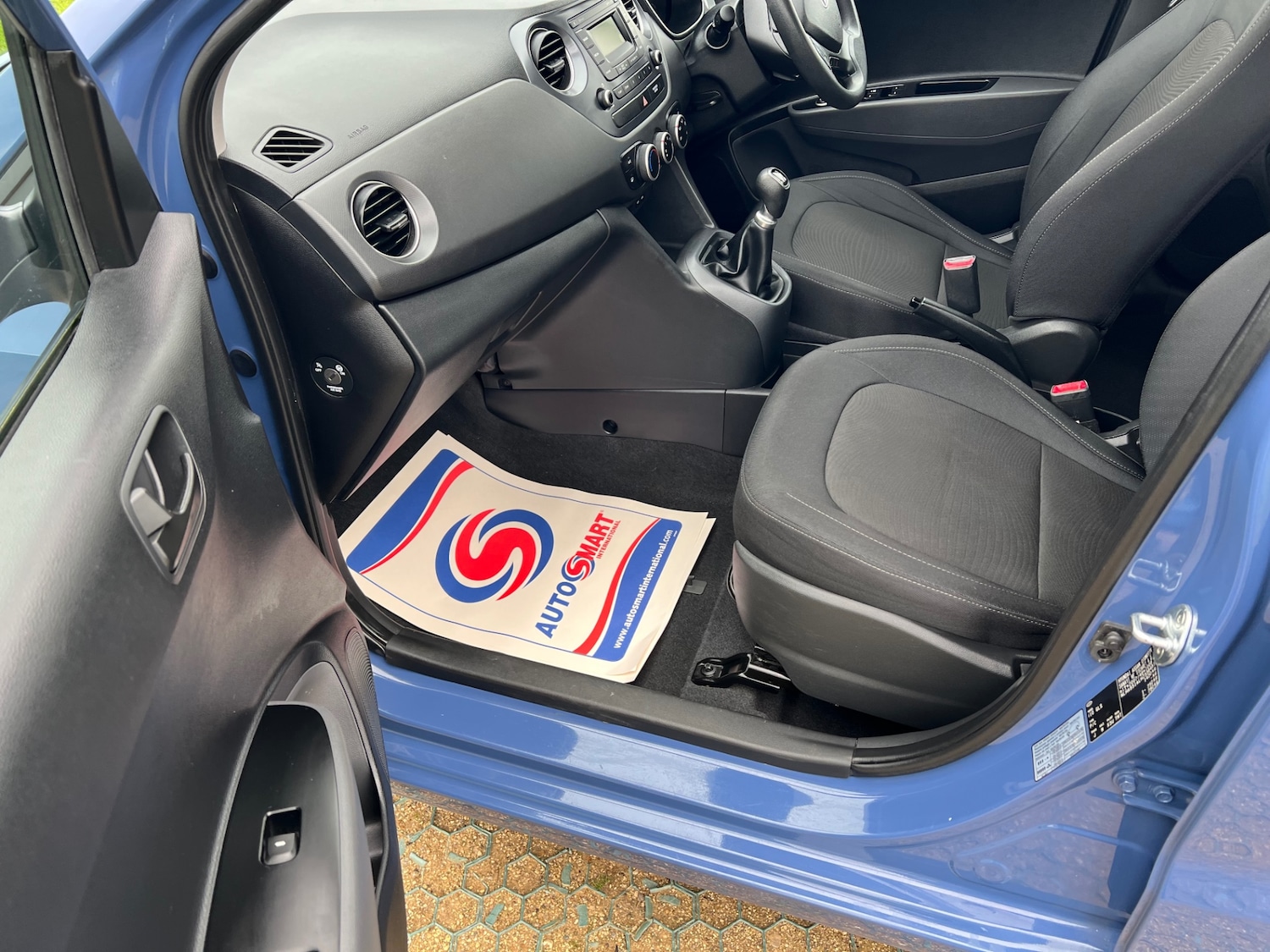 Used Hyundai i10 2017 for sale - 76305716: Photo 10