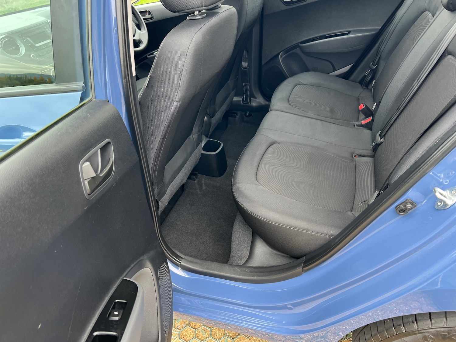 Used Hyundai i10 2017 for sale - 76305716: Photo 12
