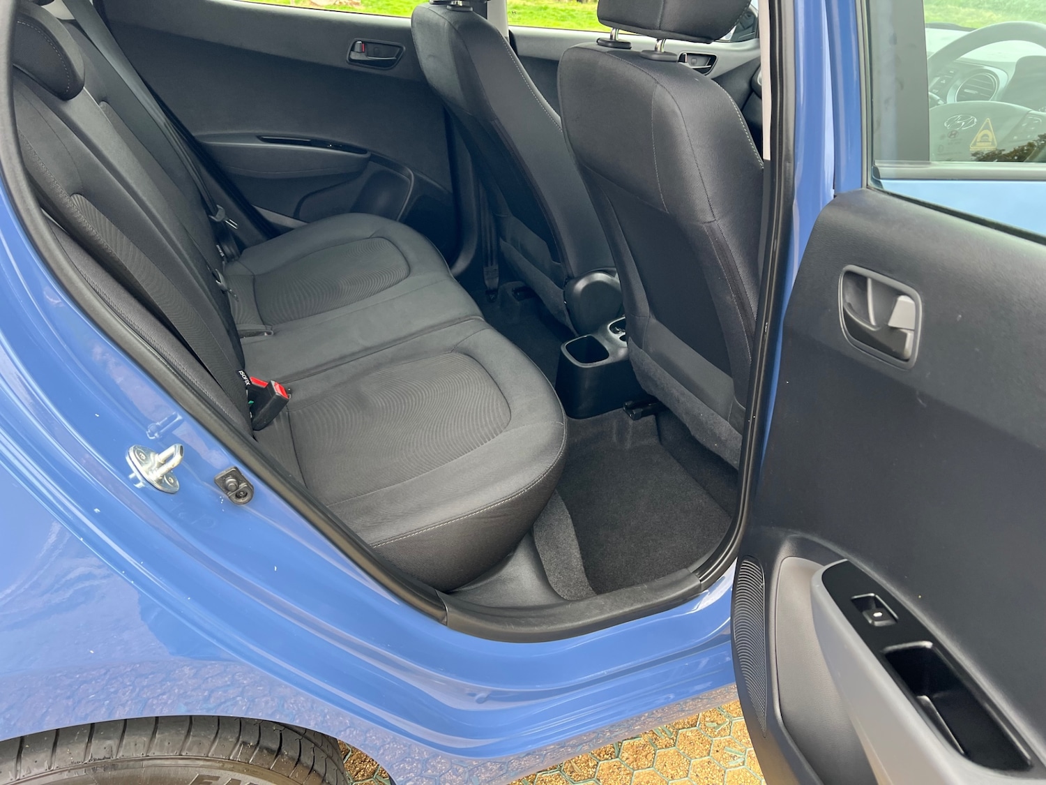 Used Hyundai i10 2017 for sale - 76305716: Photo 16