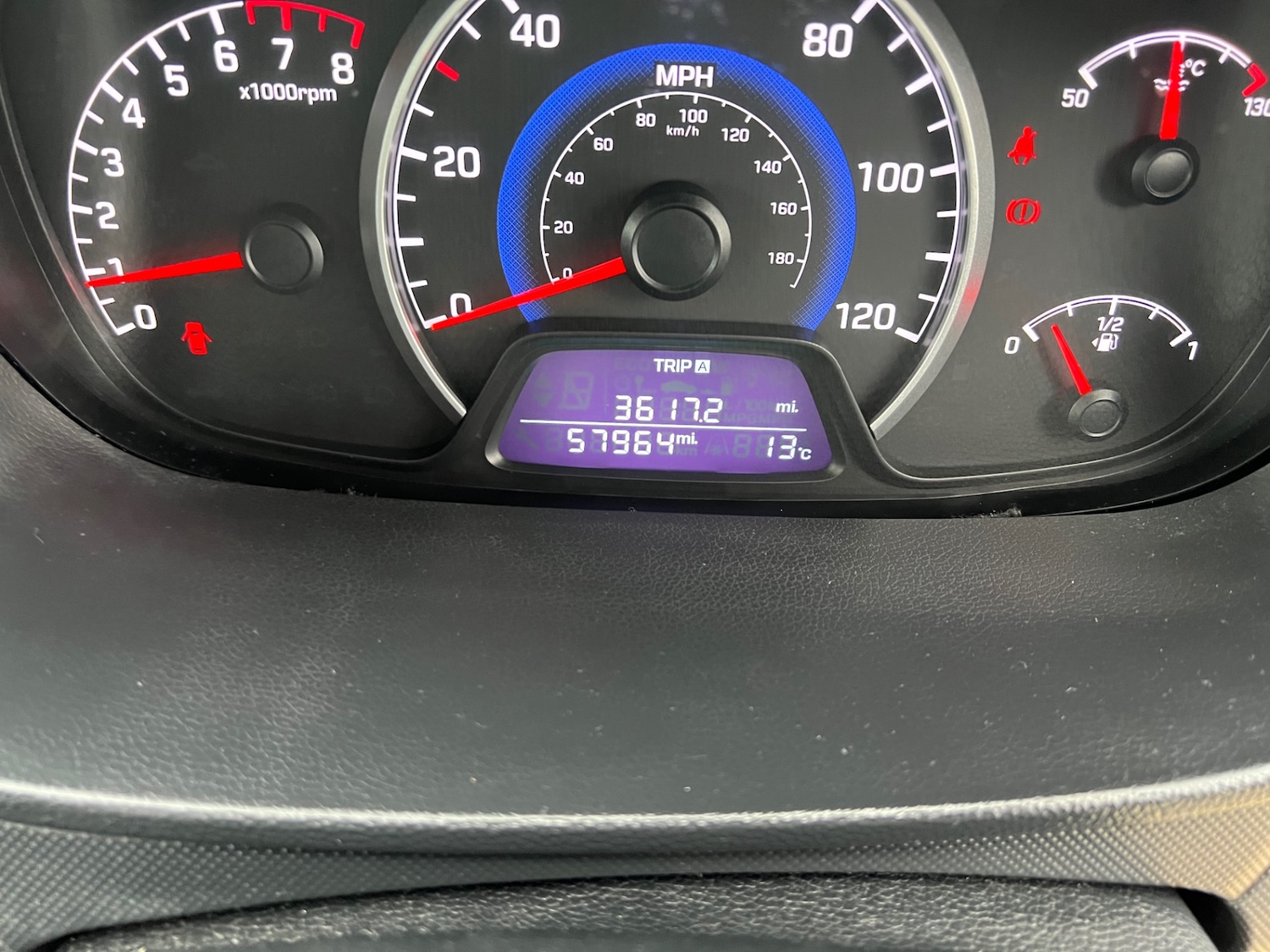 Used Hyundai i10 2017 for sale - 76305716: Photo 21