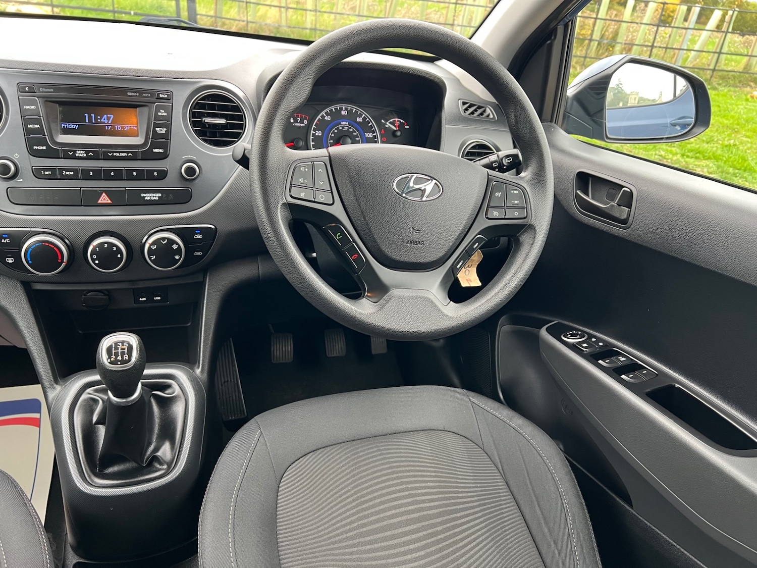 Used Hyundai i10 2017 for sale - 76305716: Photo 23