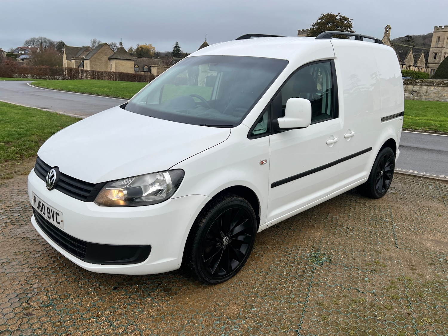 Used Volkswagen Caddy 2010 for sale - 76931674: Photo 22