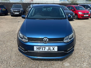 Used Volkswagen Polo 2017 for sale - 75601519: Photo