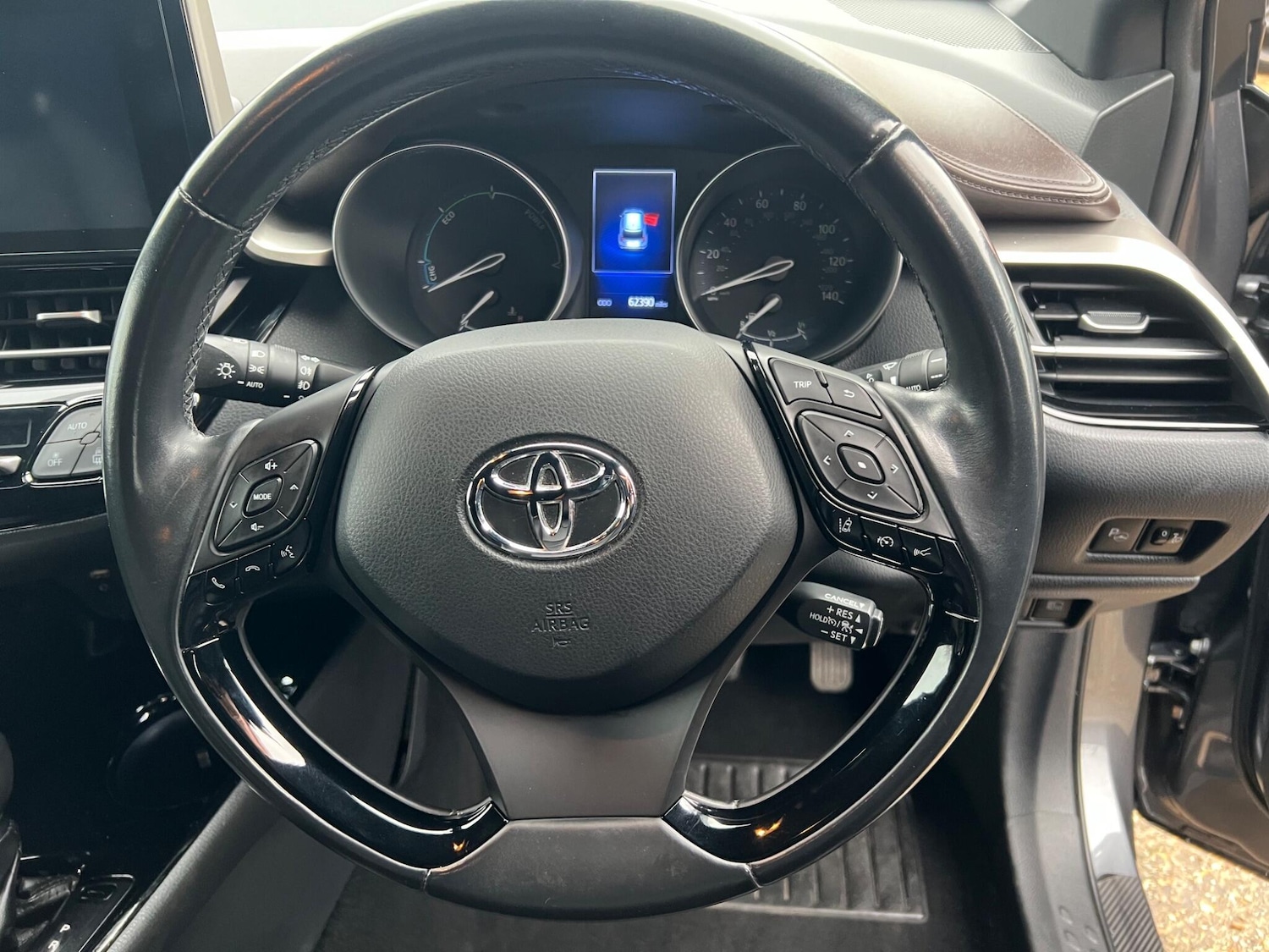 Used Toyota C-HR 2018 for sale - 76926142: Photo 15