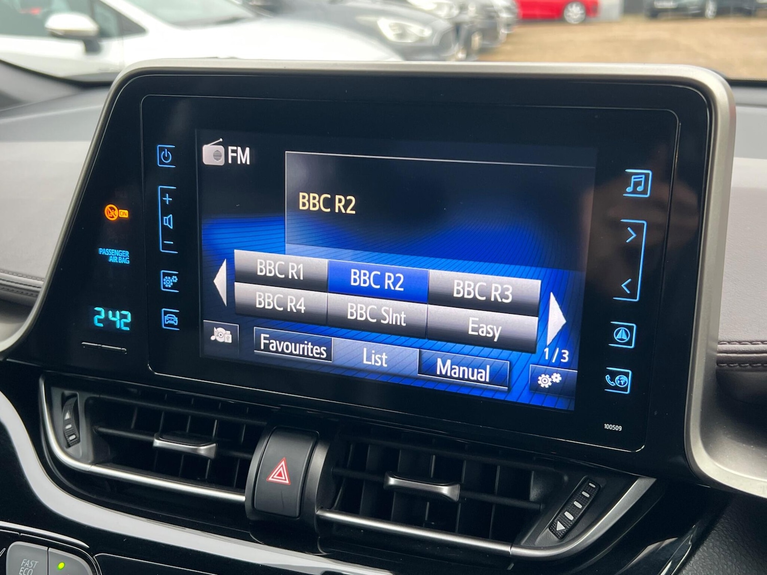 Used Toyota C-HR 2018 for sale - 76926142: Photo 22