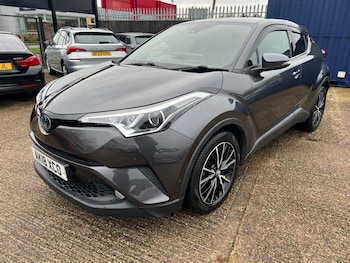 Used Toyota C-HR 2018 for sale - 76926142: Photo