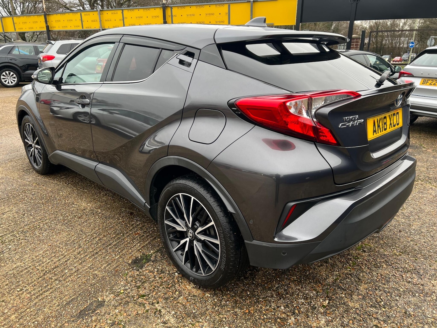 Used Toyota C-HR 2018 for sale - 76926142: Photo 5