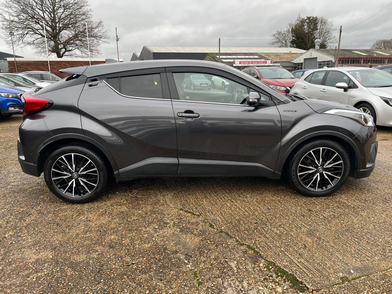 Used Toyota C-HR 2018 for sale - 76926142: Photo 8