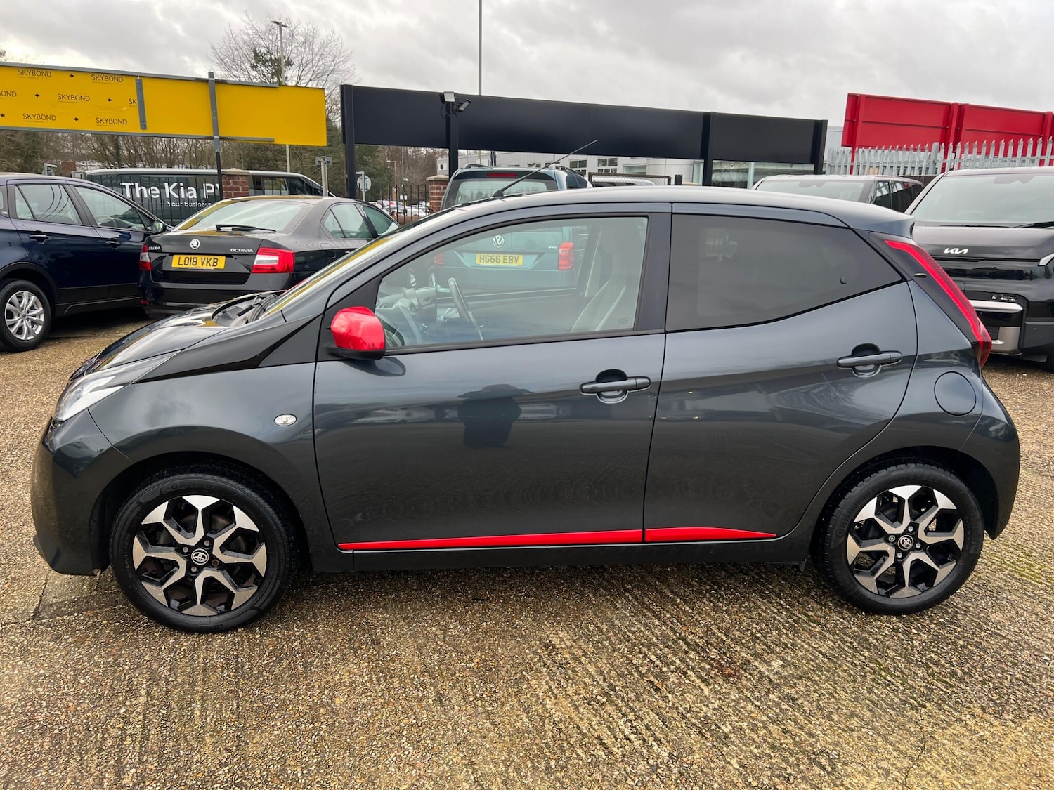 Used Toyota AYGO for sale - 77704629: Photo 4