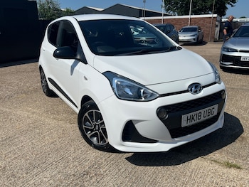 Used Hyundai i10 2018 for sale - 79026224: Photo