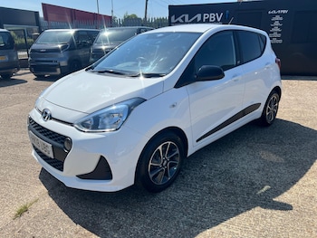Used Hyundai i10 2018 for sale - 79026224: Photo