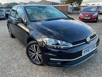 Volkswagen - Golf