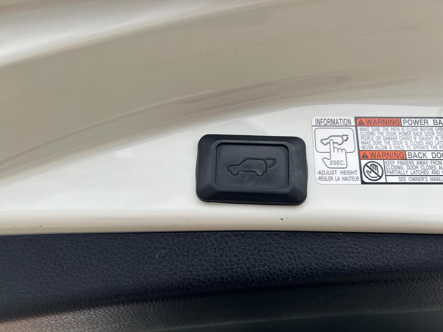 Used Toyota RAV4 2015 for sale - 76238993: Photo 12