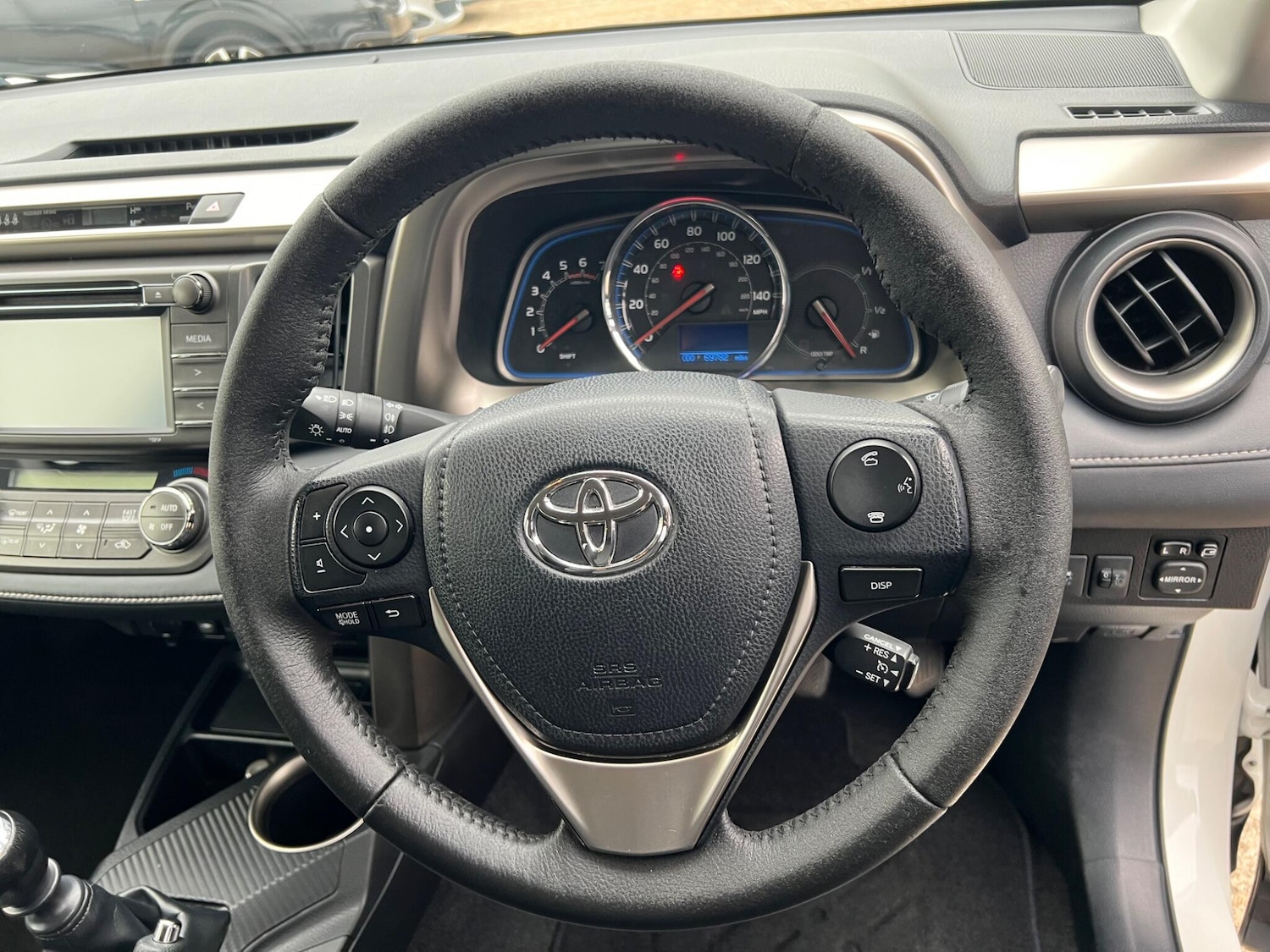 Used Toyota RAV4 2015 for sale - 76238993: Photo 15