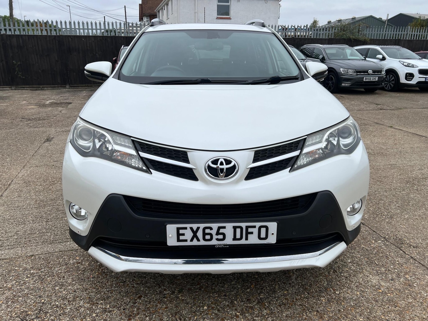 Used Toyota RAV4 2015 for sale - 76238993: Photo 2