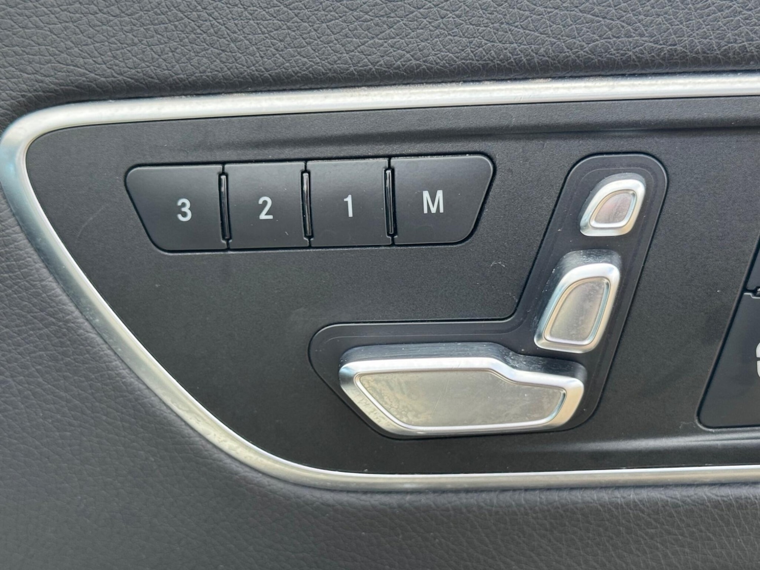 Used Mercedes-Benz A-Class 2016 for sale - 78072591: Photo 21