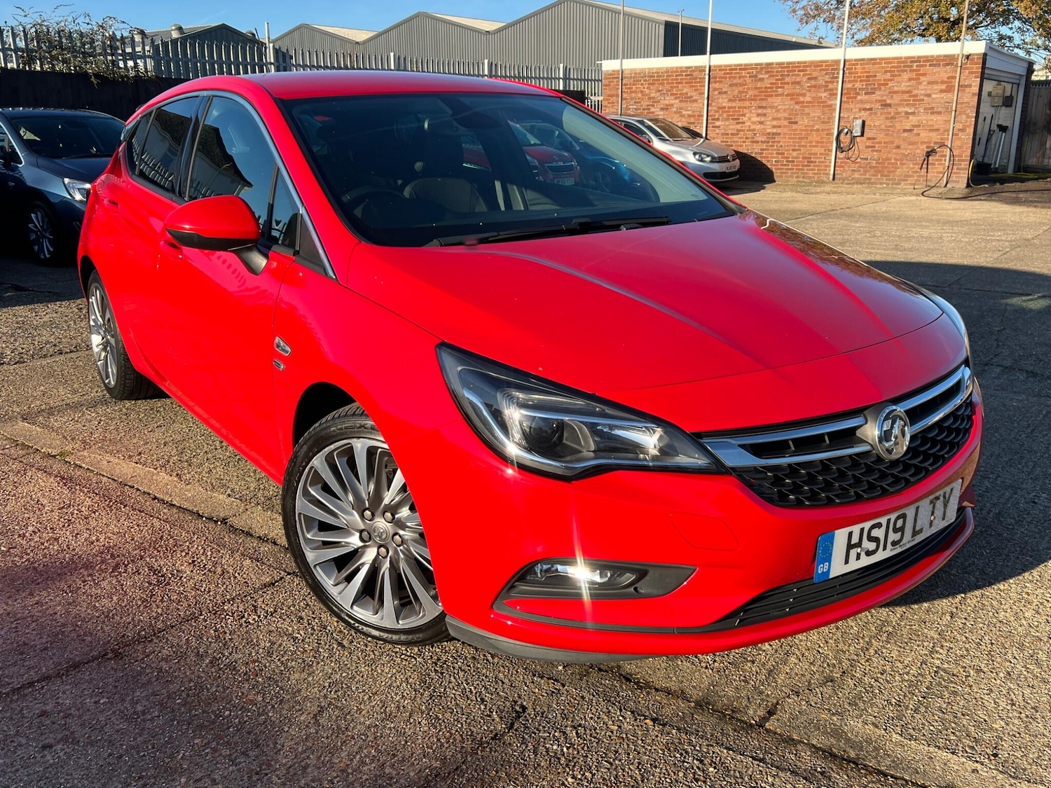 Used Vauxhall Astra 2019 for sale - 76801377: Photo 1