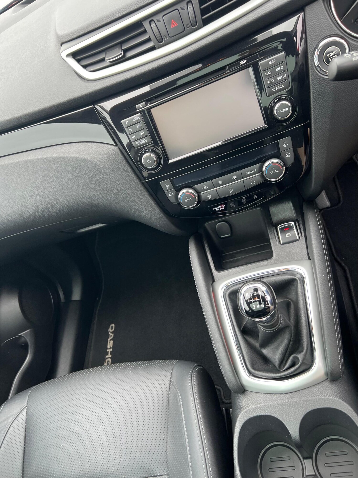 Used Nissan Qashqai 2015 for sale - 78170987: Photo 24