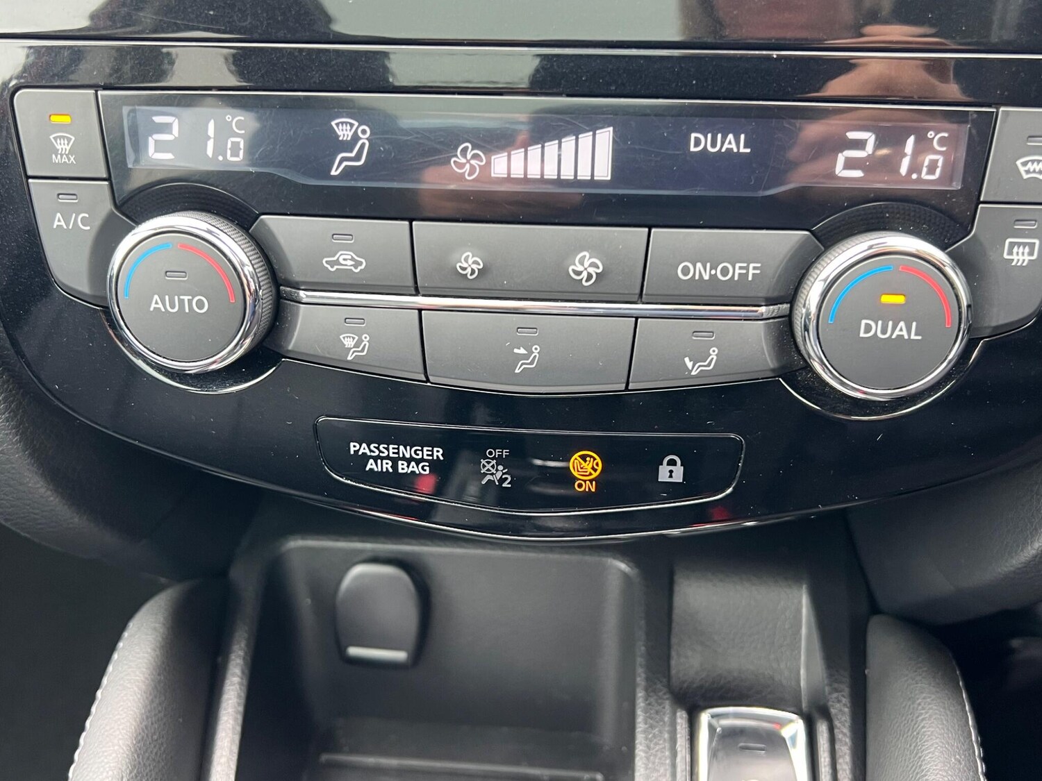 Used Nissan Qashqai 2015 for sale - 78170987: Photo 25