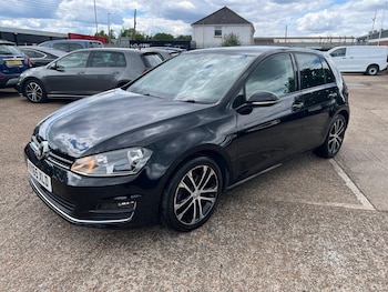 Used Volkswagen Golf 2015 for sale - 79093437: Photo