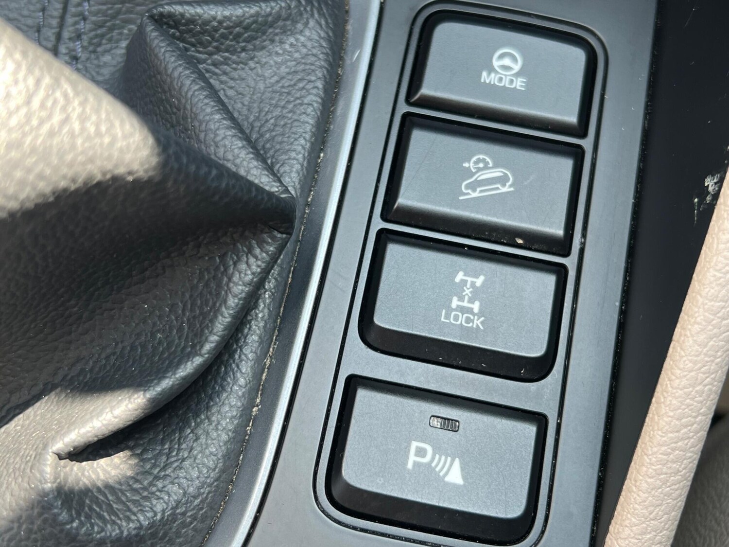 Used Hyundai TUCSON 2016 for sale - 76214977: Photo 35