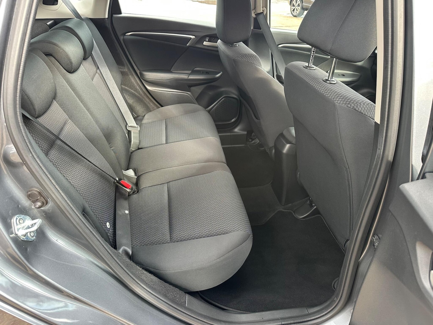 Used Honda Jazz 2018 for sale - 76360099: Photo 11