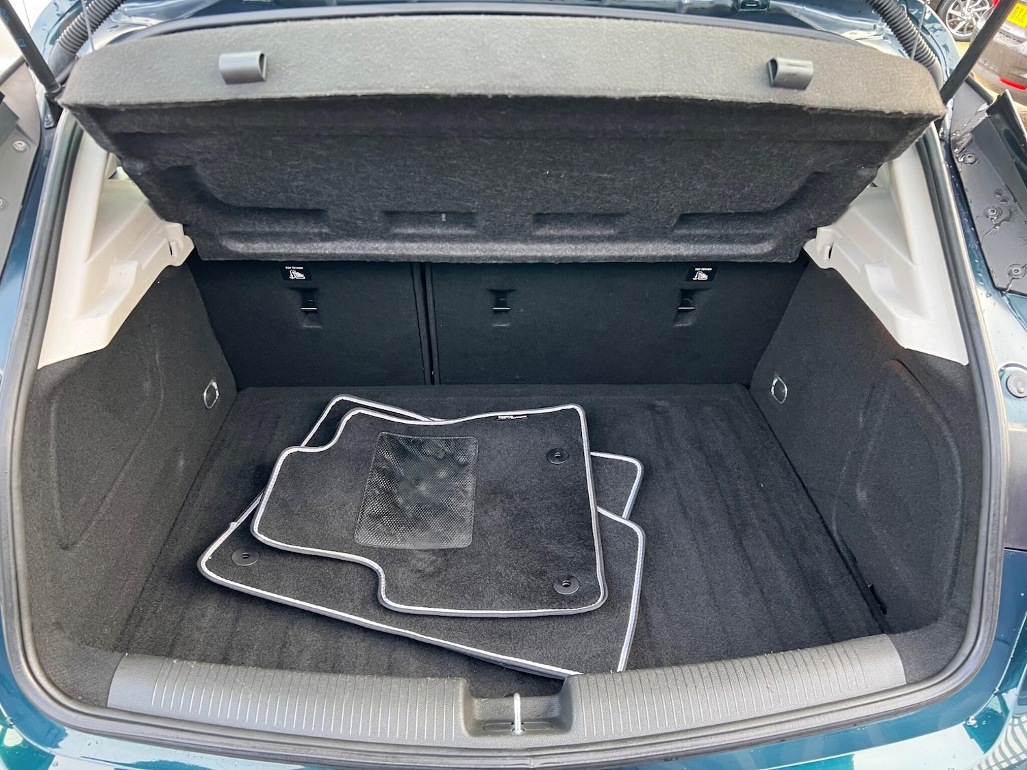 Used Vauxhall Astra 2018 for sale - 77439825: Photo 11