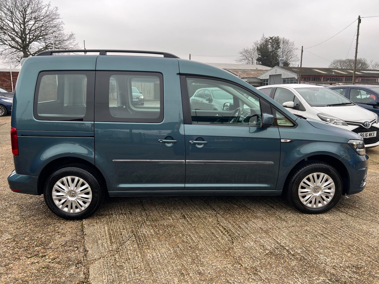 Used Volkswagen Caddy Life 2016 for sale - 77376634: Photo 8