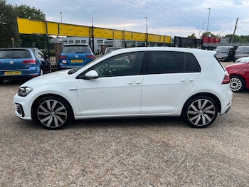 Used Volkswagen Golf 2017 for sale - 79387983: Photo