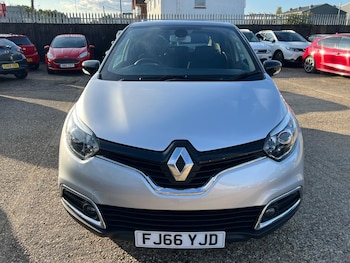 Used Renault Captur 2016 for sale - 76109675: Photo