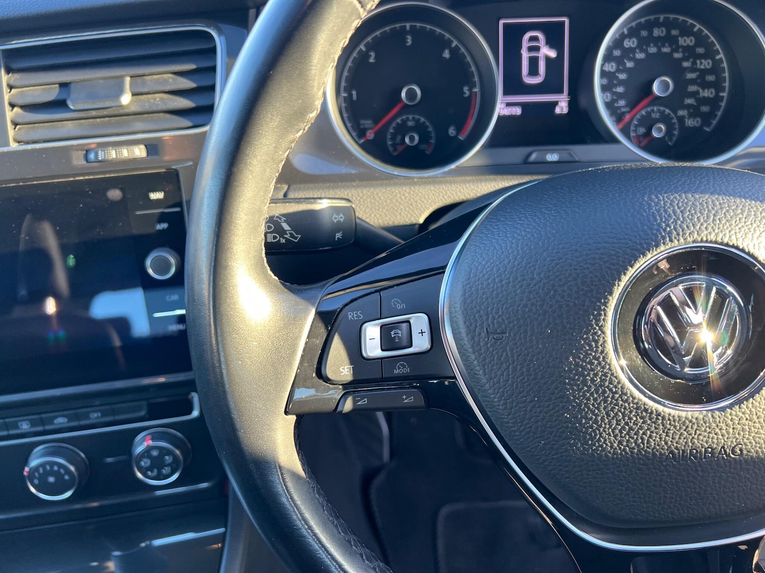 Used Volkswagen Golf 2018 for sale - 76926375: Photo 16