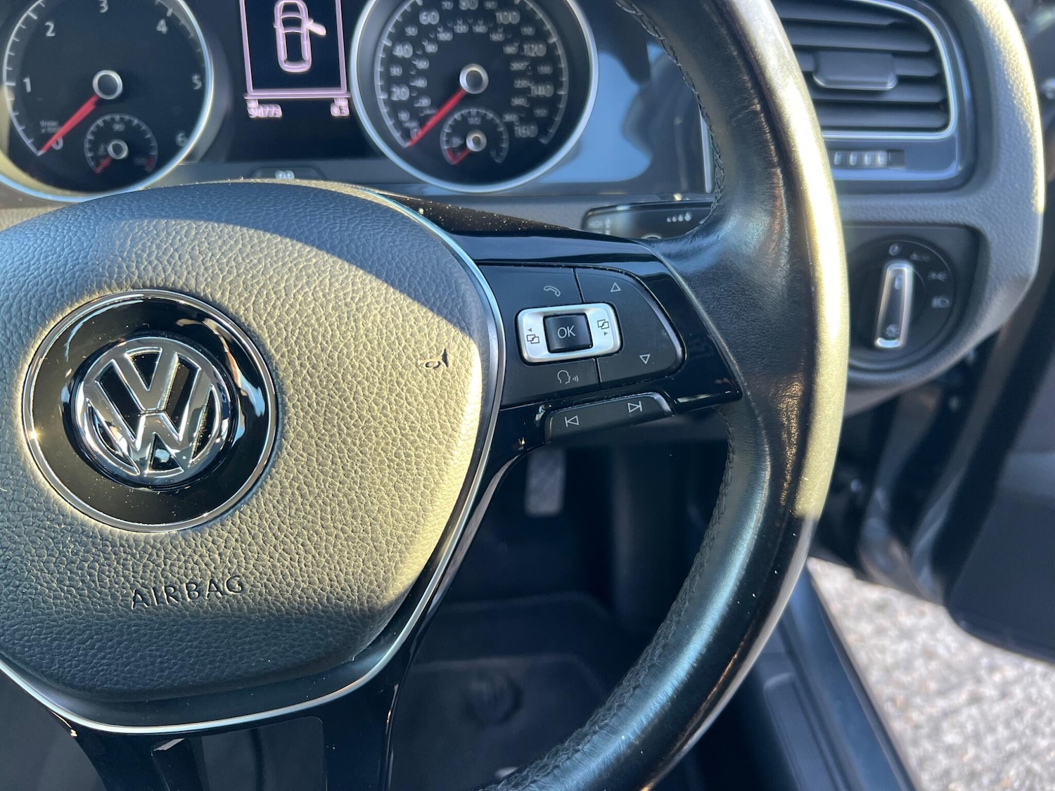 Used Volkswagen Golf 2018 for sale - 76926375: Photo 17