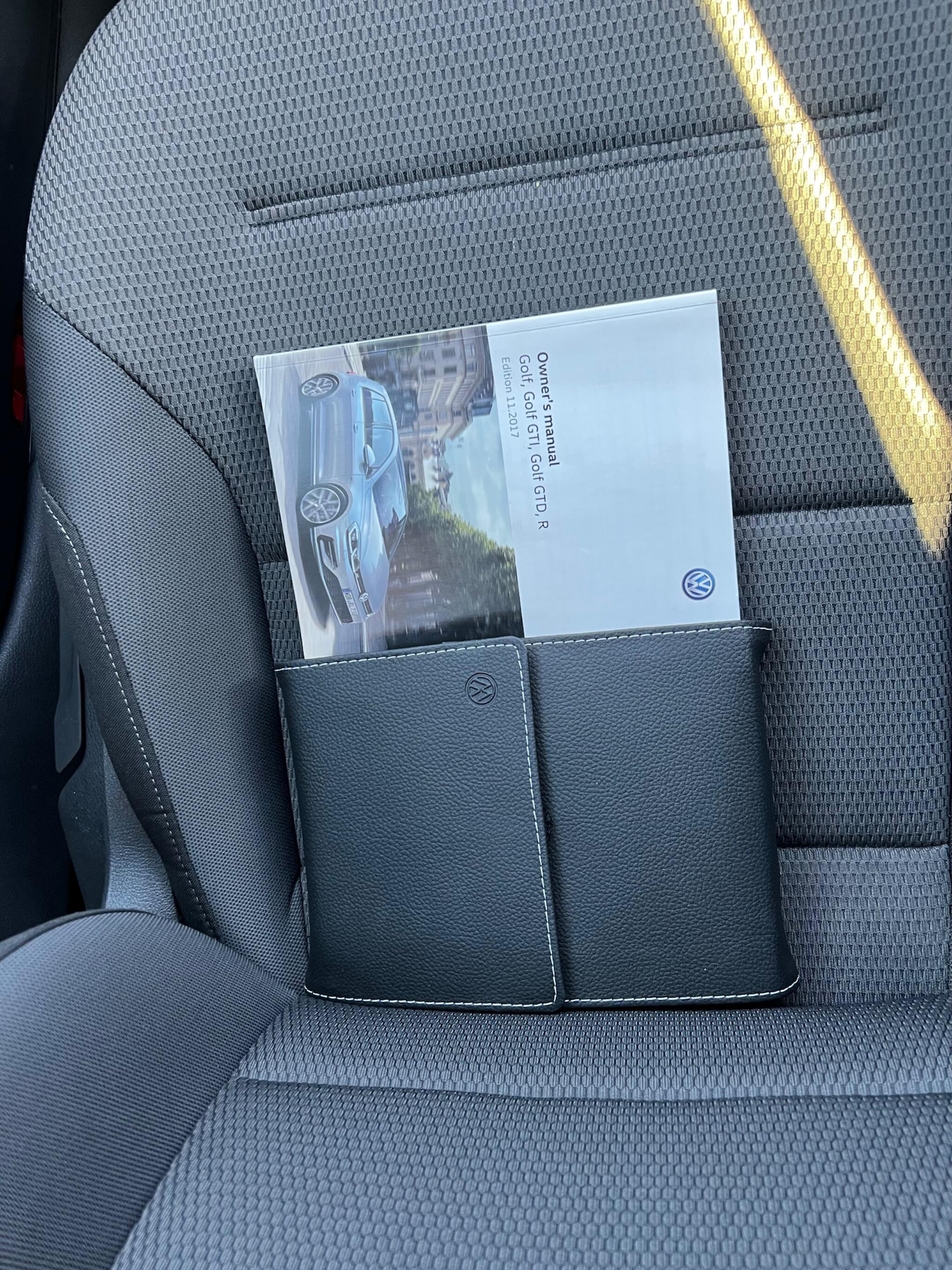 Used Volkswagen Golf 2018 for sale - 76926375: Photo 32