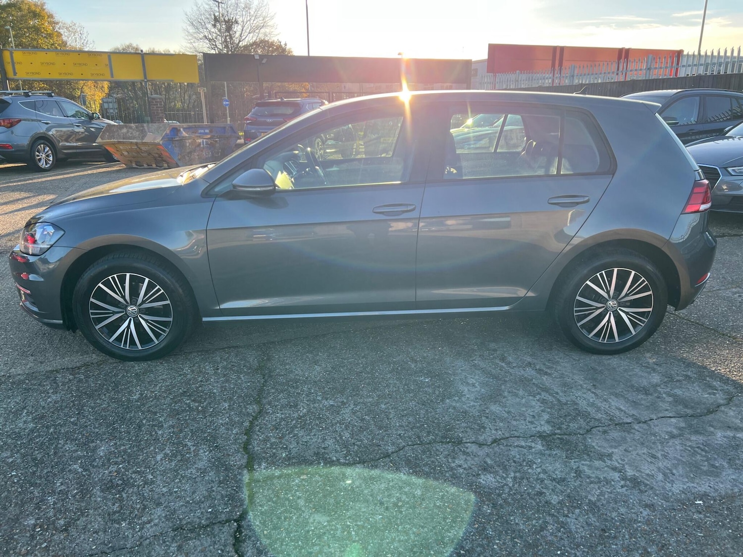 Used Volkswagen Golf 2018 for sale - 76926375: Photo 4