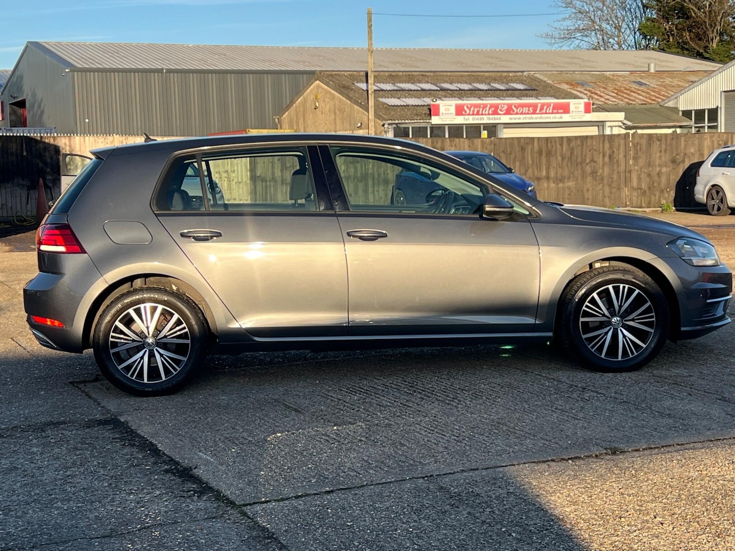 Used Volkswagen Golf 2018 for sale - 76926375: Photo 8