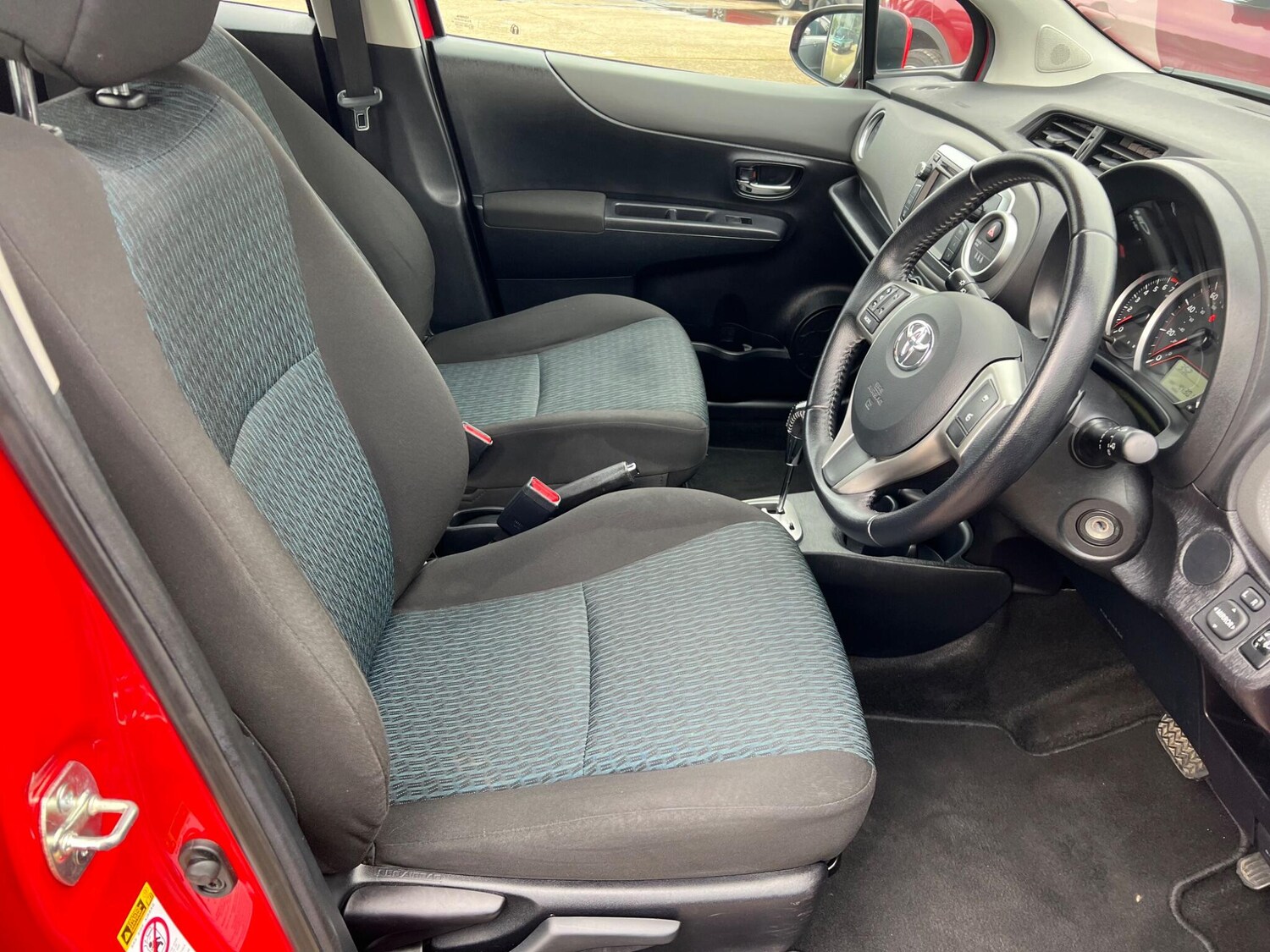 Used Toyota Yaris for sale - 77909752: Photo 13