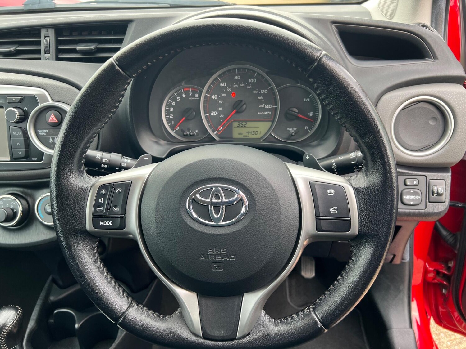 Used Toyota Yaris for sale - 77909752: Photo 15