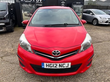 Used Toyota Yaris 2012 for sale - 77909752: Photo