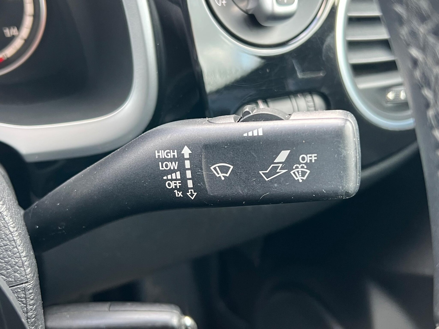 Used Volkswagen Beetle 2013 for sale - 77537858: Photo 19