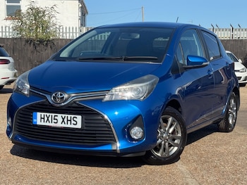 Used Toyota Yaris 2015 for sale - 79387858: Photo