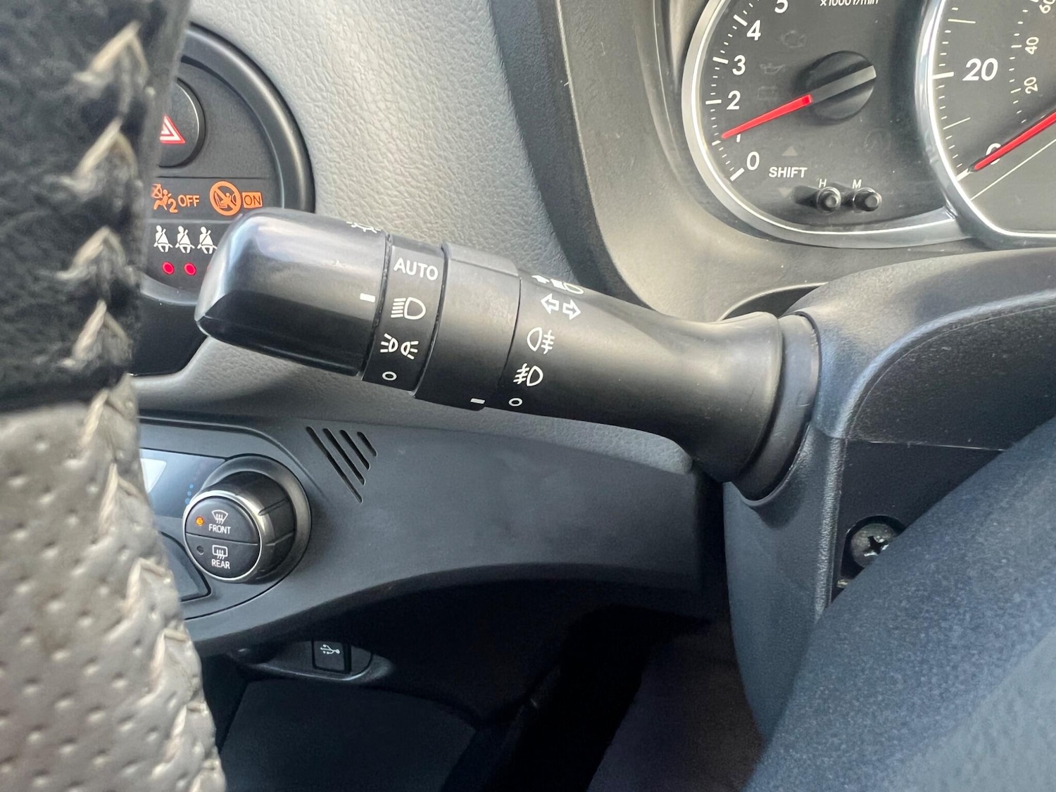 Used Toyota Yaris 2016 for sale - 77537899: Photo 18