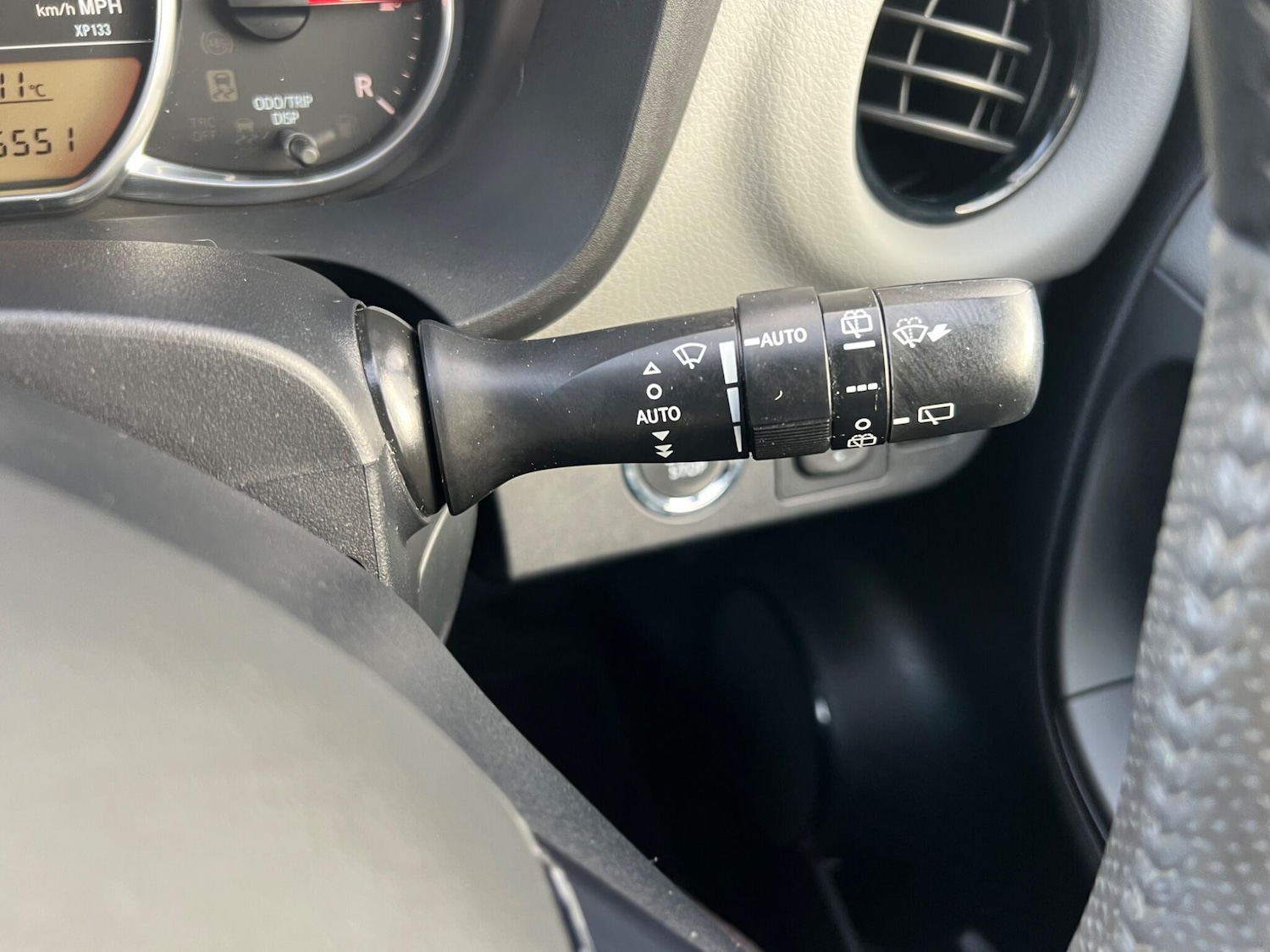 Used Toyota Yaris 2016 for sale - 77537899: Photo 19