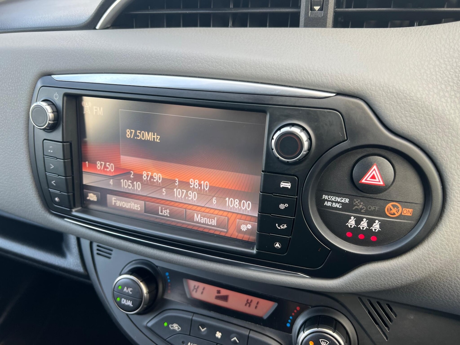 Used Toyota Yaris 2016 for sale - 77537899: Photo 21