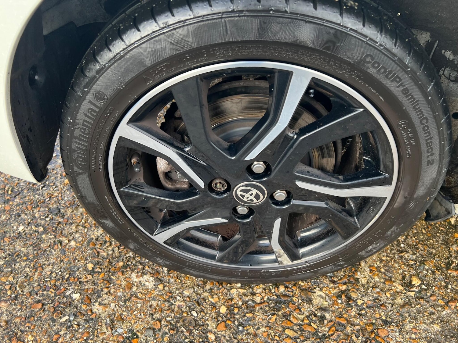 Used Toyota Yaris 2016 for sale - 77537899: Photo 9